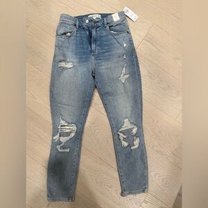 NWT! Abercrombie and Fitch curved love, high-rise, super skinny ankle jean